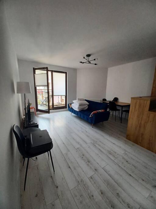 - Center * Breslau